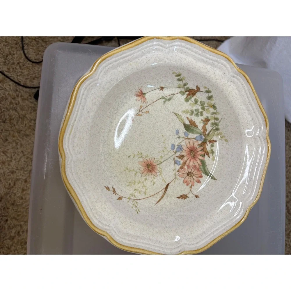 Vintage Mikasa Field Bouquet EB 805 Soup Salad Bowls Set of 2  8.25in